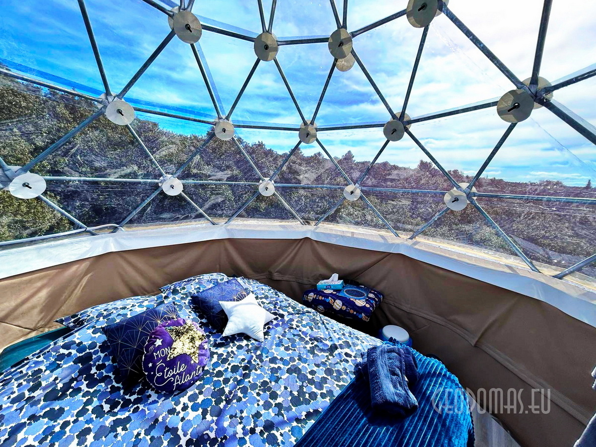 CRYSTAL DOME & 28m2 GLAMPING Domes | Astronarium.Fr