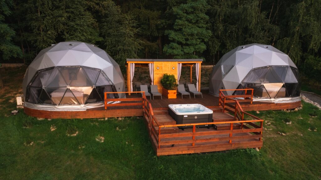 GLAMP 35  Ø6.7m ▪︎ 35m² | HELÅRS · 36